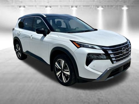 Certified 2024 Nissan Rogue SL w/ SL Premium Package FWD image 3