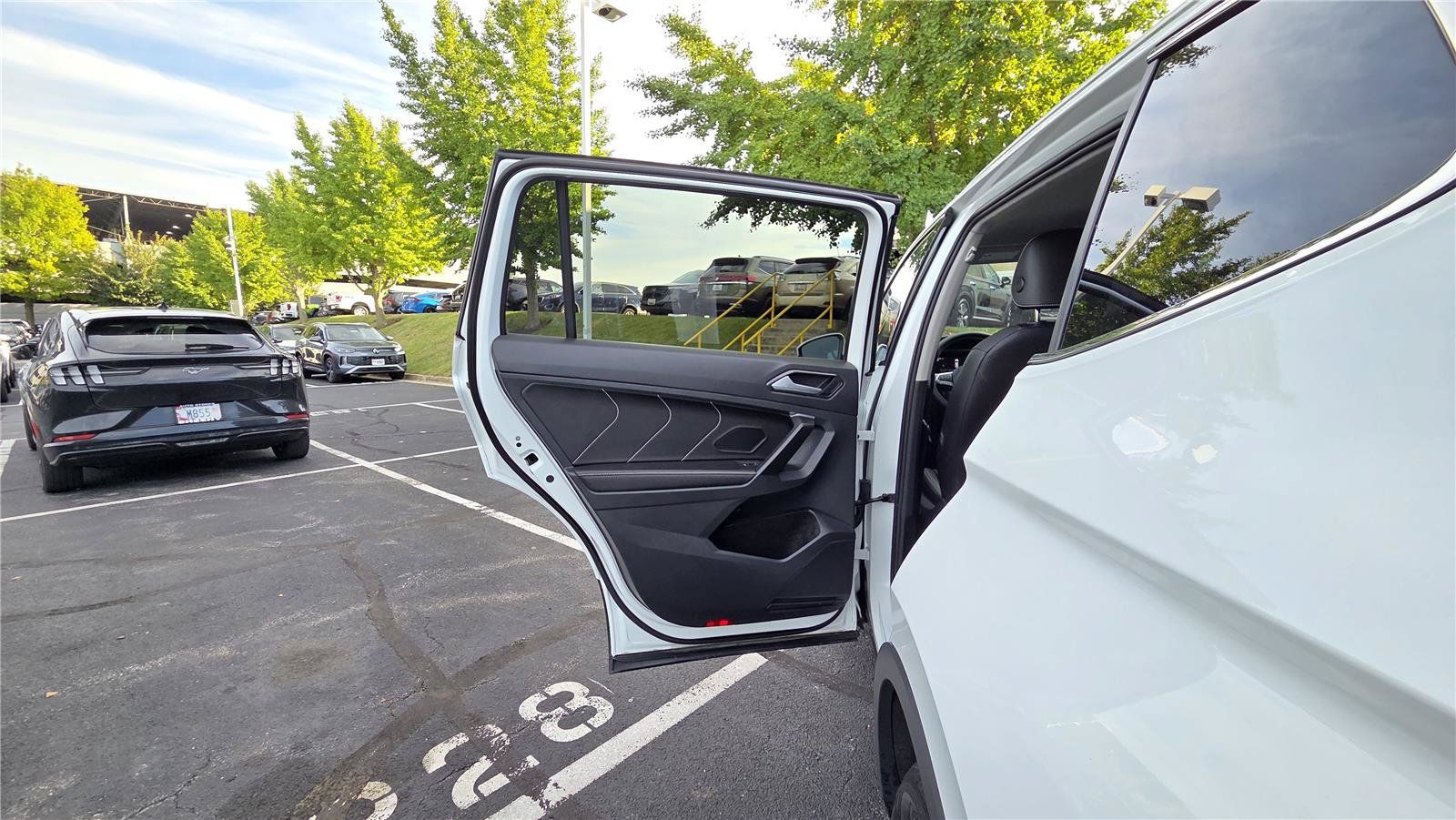 Certified 2022 Volkswagen Tiguan SE AWD/4WD image 27