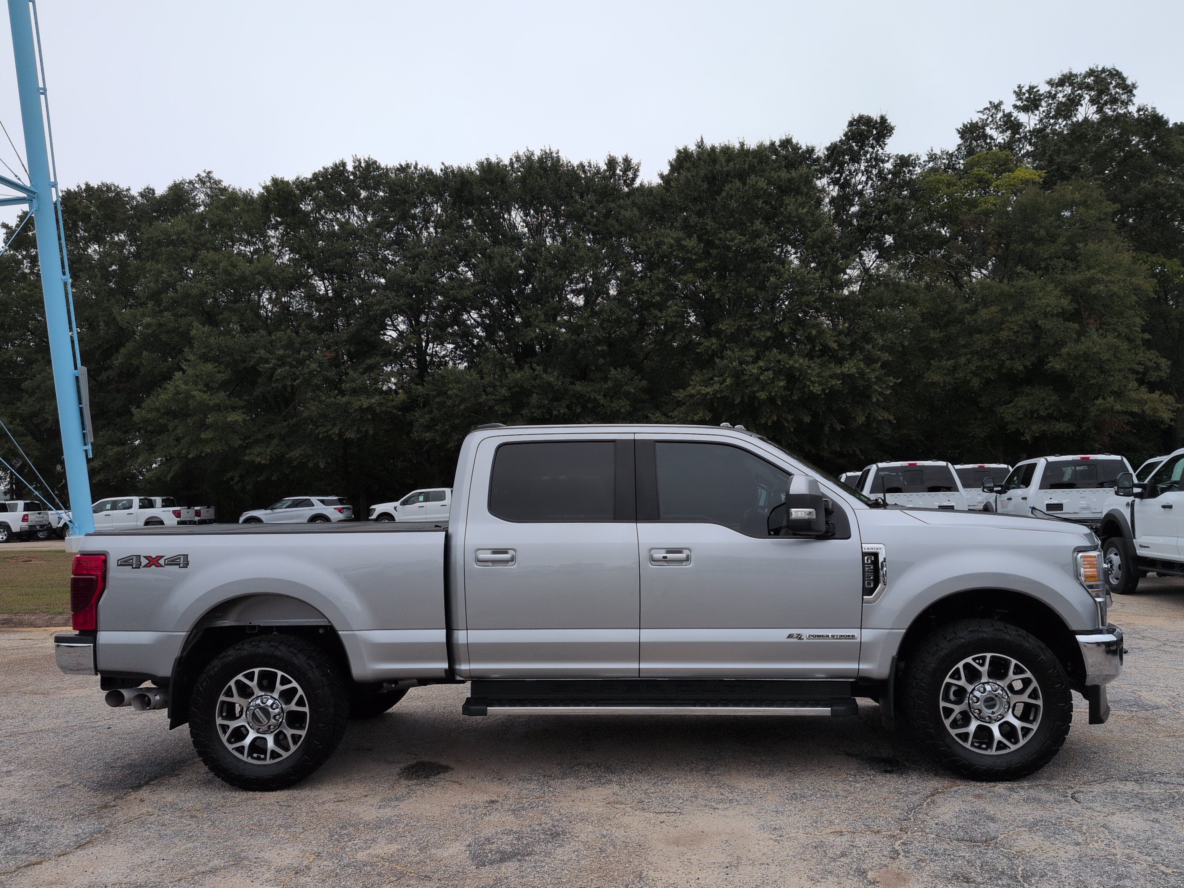 Certified 2022 Ford F250 Lariat w/ Lariat Ultimate Package AWD/4WD image 2