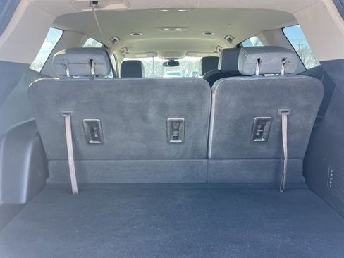 Used 2019 Buick Enclave Essence image 38