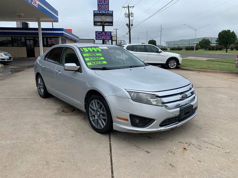 Used 2010 Ford Fusion SE image 1