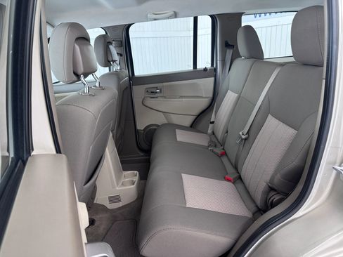 Used 2011 Jeep Liberty Sport w/ Trailer Tow Class III Group image 12