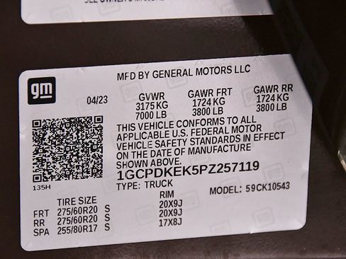 Used 2023 Chevrolet Silverado 1500 LT AWD/4WD image 16