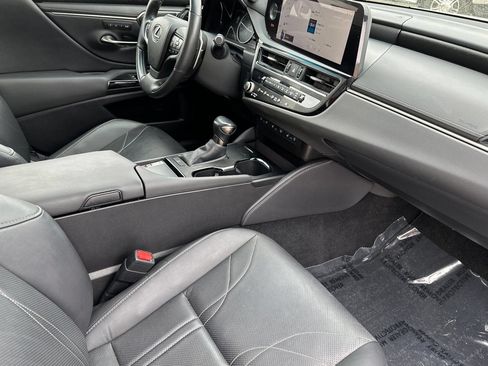 Certified 2023 Lexus ES 350 w/ Accessory Package (Z2) FWD image 18