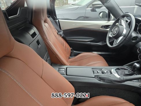 Used 2023 MAZDA MX-5 Miata Grand Touring w/ Weather Package image 8