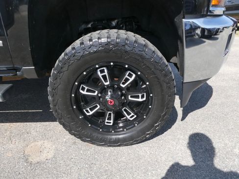 Used 2015 Chevrolet Silverado 2500 LTZ w/ LTZ Plus Package image 30