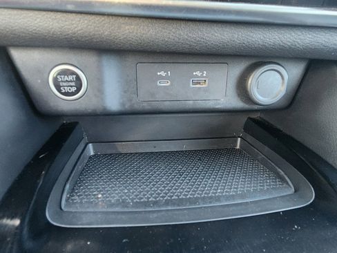 Used 2023 Nissan Rogue SV image 17