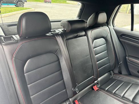 Used 2017 Volkswagen GTI Autobahn FWD image 17