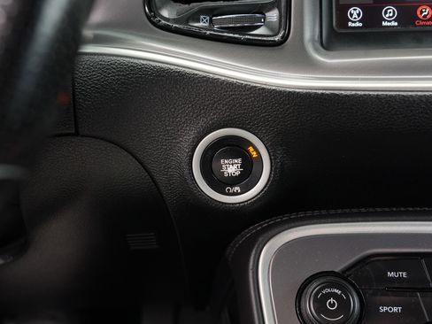 Used 2020 Dodge Challenger SXT w/ Blacktop Package image 29