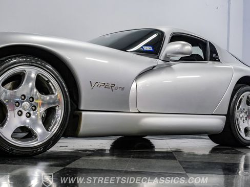 Used 1999 Dodge Viper GTS RWD image 22