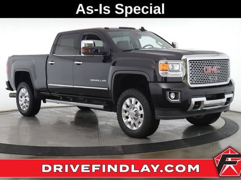 Used 2016 GMC Sierra 2500 Denali w/ Duramax Plus Package AWD/4WD image 1