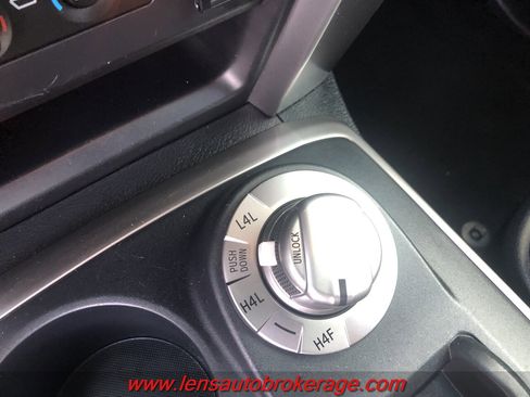 Used 2018 Toyota 4Runner Limited image 15