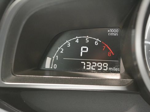 Used 2017 MAZDA MAZDA3 Sport w/ Preferred Equipment Package image 23