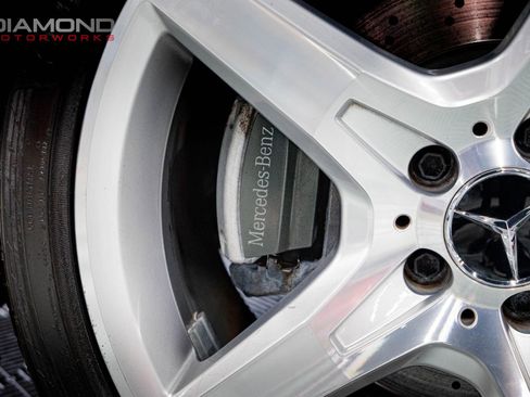 Used 2013 Mercedes-Benz SL 550 image 36