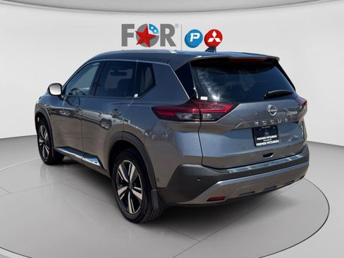 Used 2023 Nissan Rogue SL w/ SL Premium Package FWD image 3