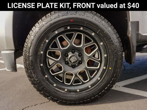 Used 2016 GMC Canyon SLT w/ Driver Alert Package image 11