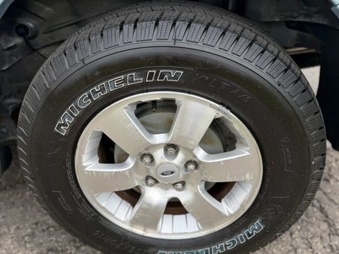 Used 2009 Ford Escape 2WD Hybrid image 11