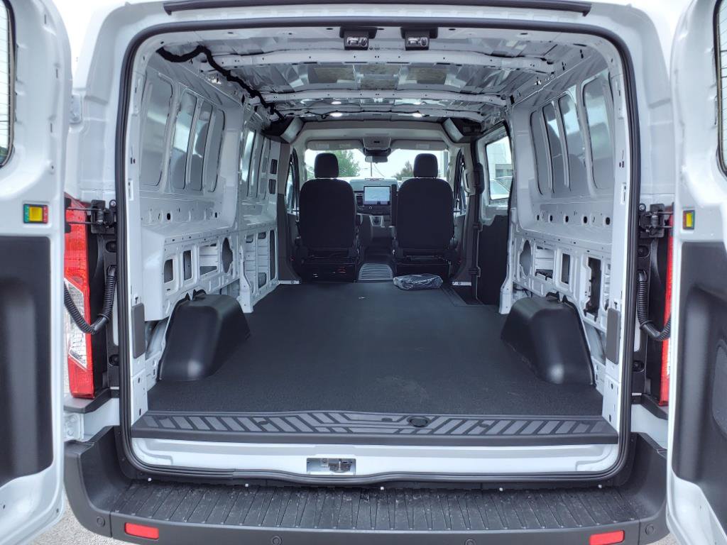 Used 2023 Ford E-Transit Low Roof RWD image 6