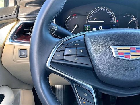 Used 2018 Cadillac XT5 Premium Luxury w/ Driver Assist Package image 20