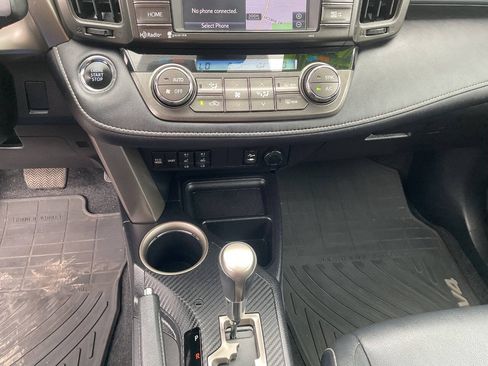 Used 2015 Toyota RAV4 Limited w/ Technology Package AWD/4WD image 23