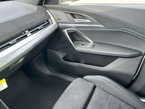 New 2026 BMW X2 xDrive28i w/ Technology Package AWD/4WD image 18