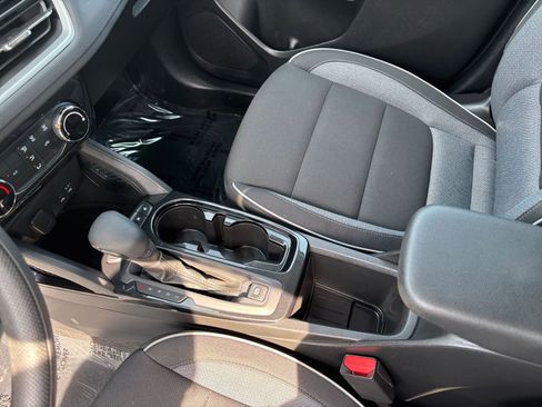 Used 2025 Chevrolet TrailBlazer LT image 42