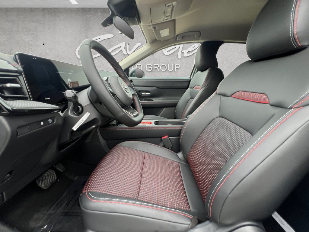 New 2027 Nissan Kicks SR FWD image 20