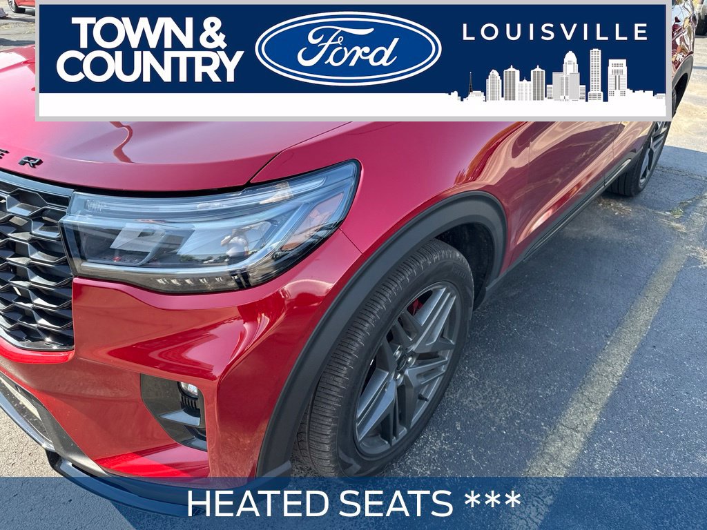 Used 2025 Ford Explorer ST-Line w/ Premium Package RWD image 2