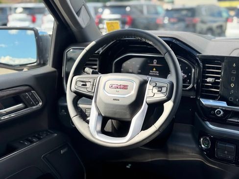 Used 2025 GMC Sierra 1500 SLT w/ SLT Premium Plus Package AWD/4WD image 13
