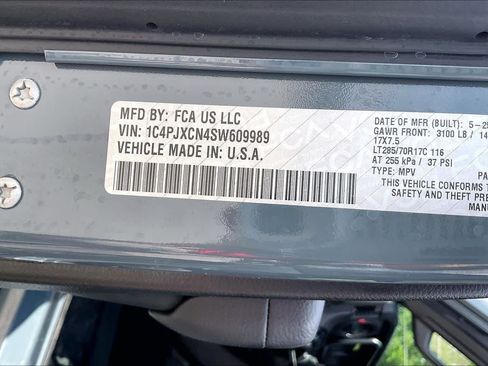 Used 2025 Jeep Wrangler Rubicon w/ Safety Group AWD/4WD image 35