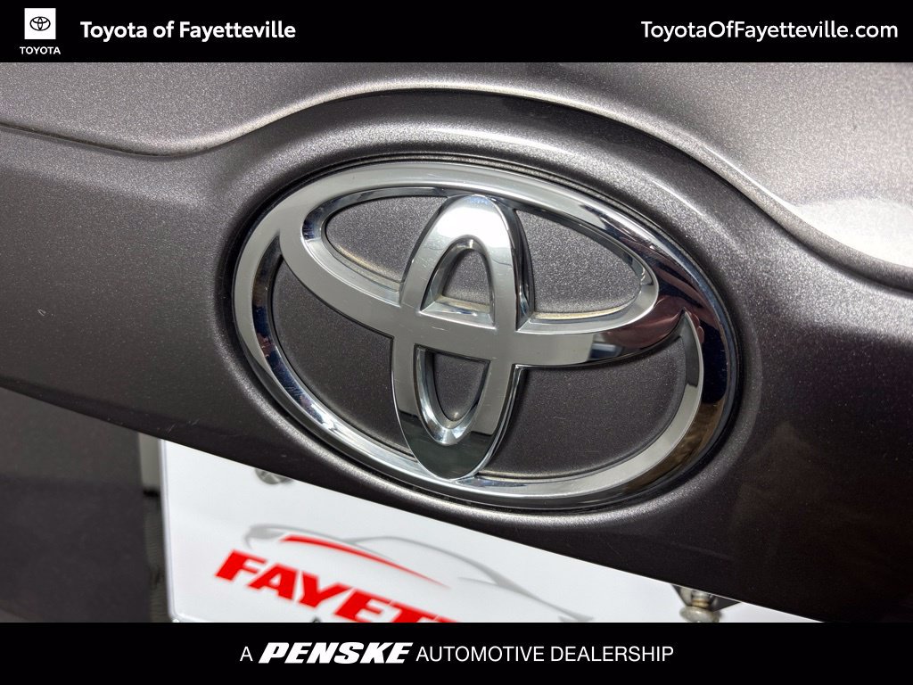 Used 2016 Toyota Highlander XLE AWD/4WD image 16