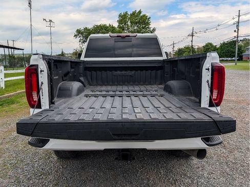 Used 2023 GMC Sierra 2500 AT4 w/ AT4 Premium Plus Package AWD/4WD image 8