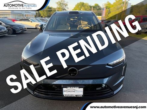 Used 2025 Volvo EX90 Ultra AWD/4WD image 1
