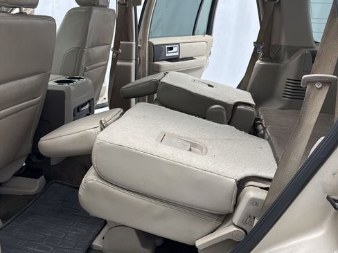 Used 2017 Lincoln Navigator Select image 42