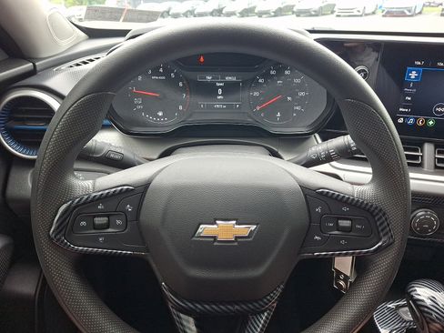 Used 2024 Chevrolet Trax LS FWD image 18