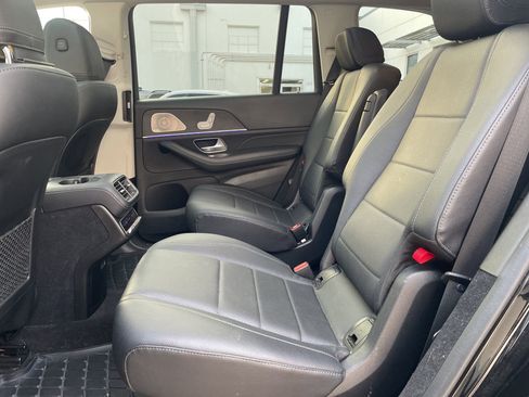 Used 2022 Mercedes-Benz GLS 450 4MATIC image 33