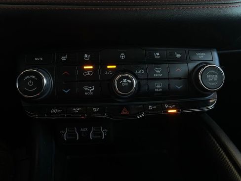 Used 2023 Dodge Durango GT image 41