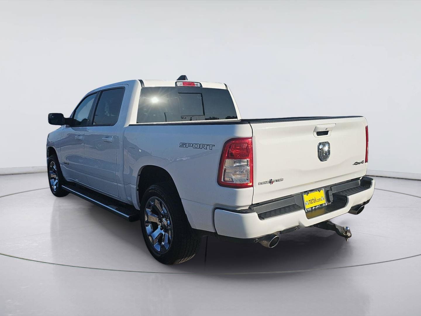 Used 2023 RAM 1500 Lone Star AWD/4WD image 3