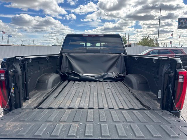 Used 2024 GMC Sierra 2500 Denali w/ Denali Reserve Package AWD/4WD image 7
