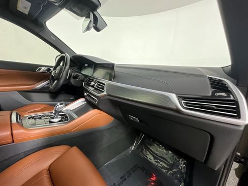 Used 2022 BMW X6 xDrive40i w/ Executive Package image 19
