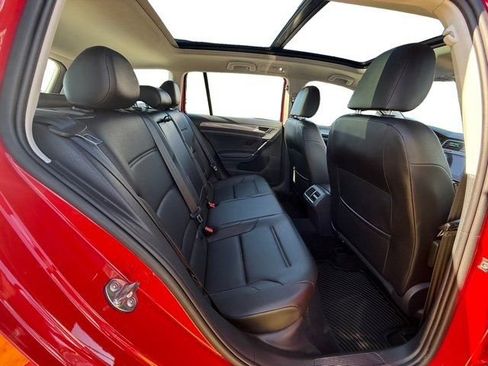 Used 2018 Volkswagen Golf Alltrack SE image 27