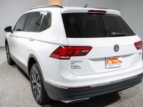 Used 2020 Volkswagen Tiguan SE image 9