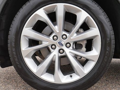 Used 2022 Ford Explorer Platinum w/ Equipment Group 601A AWD/4WD image 71