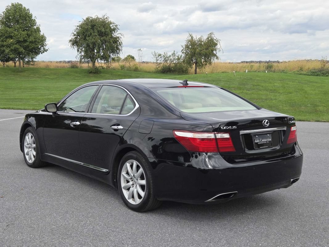 Used 2008 Lexus LS 460 RWD image 5