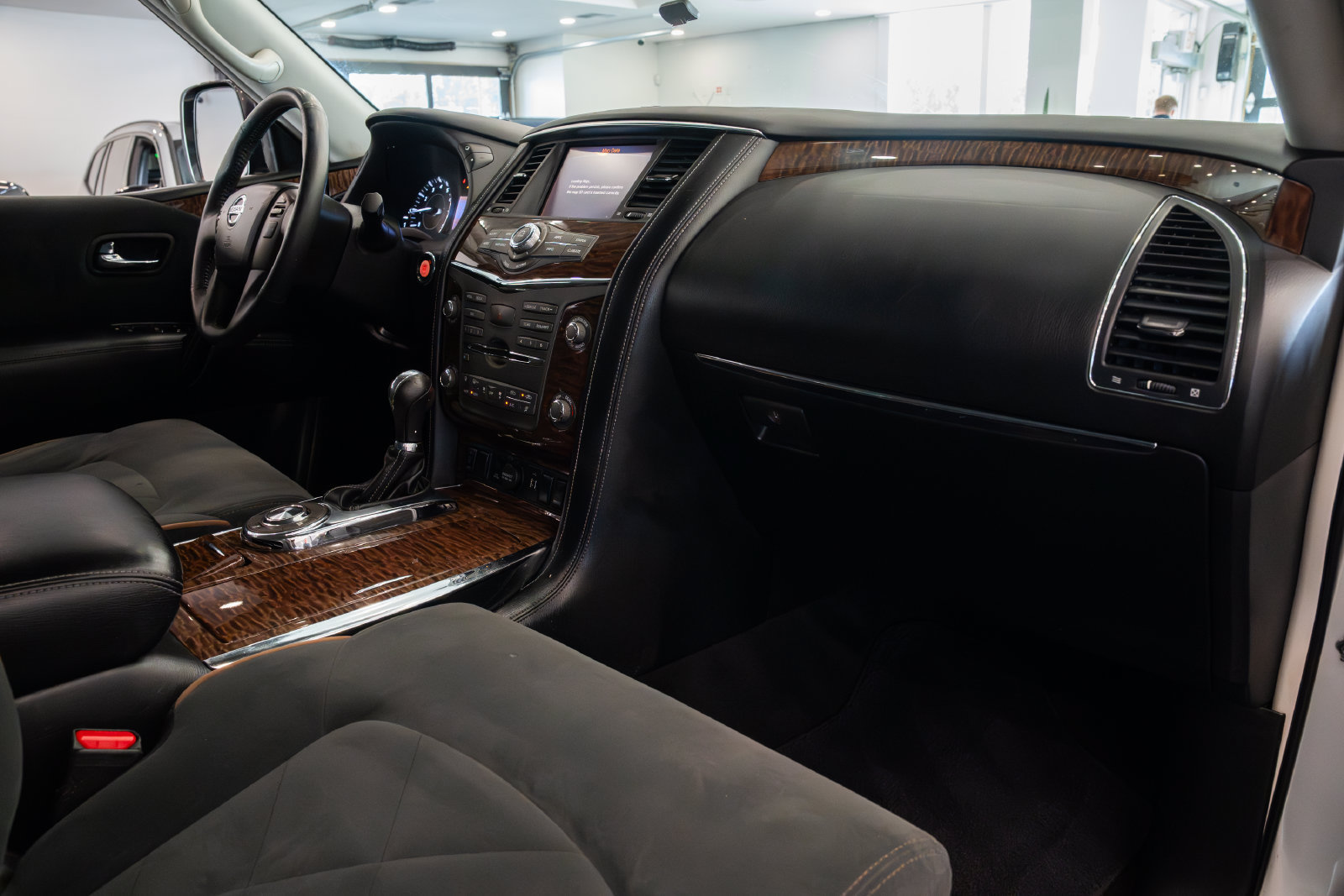 Used 2018 Nissan Armada SV w/ Driver Package RWD image 26