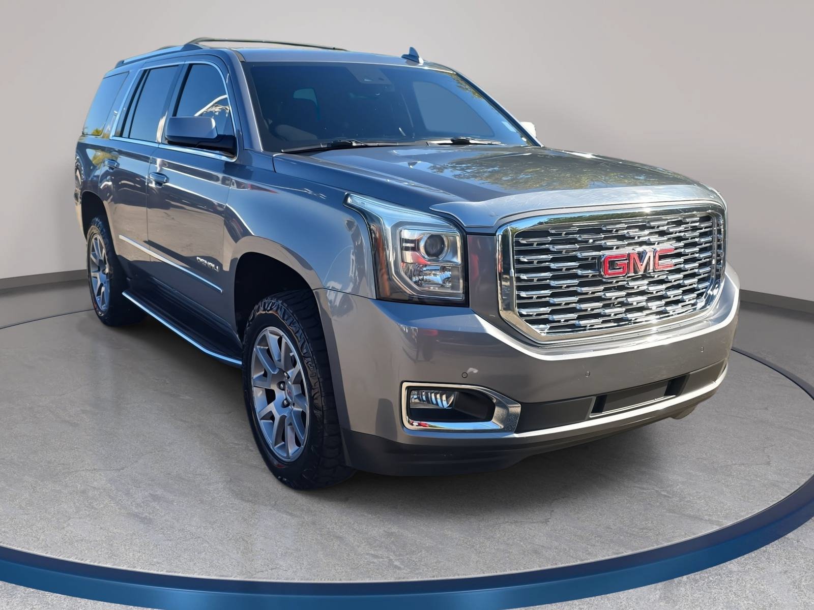 Used 2018 GMC Yukon Denali w/ Open Road Package AWD/4WD image 3