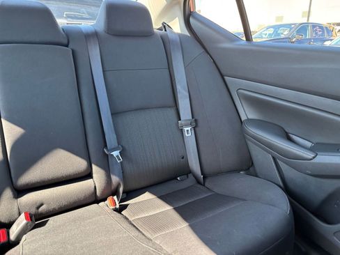 Used 2025 Nissan Altima 2.5 SV FWD image 37