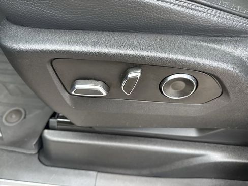 Certified 2023 GMC Yukon XL Denali image 17