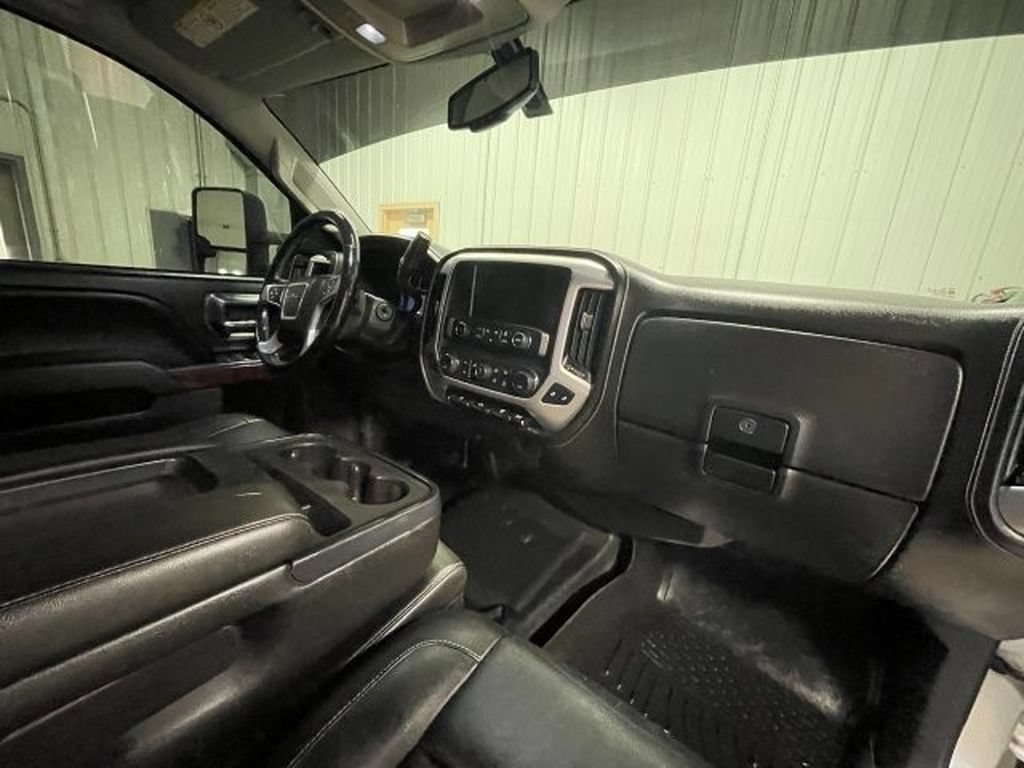 Used 2015 GMC Sierra 3500 SLE w/ SLE Preferred Package AWD/4WD image 17