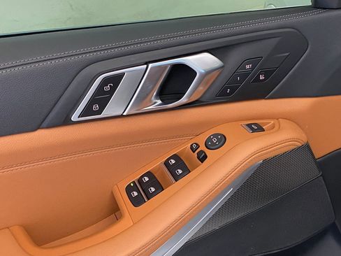 Certified 2022 BMW X5 xDrive40i w/ M Sport Package image 23